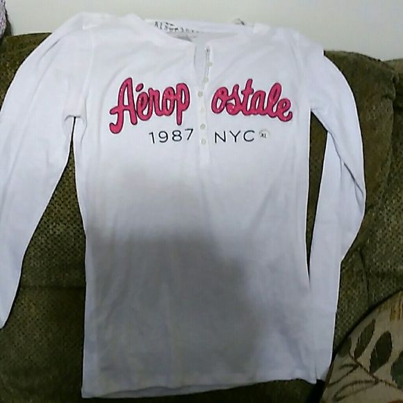 Tops - Picture 1 of 2